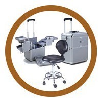 Grooming cases and chairs